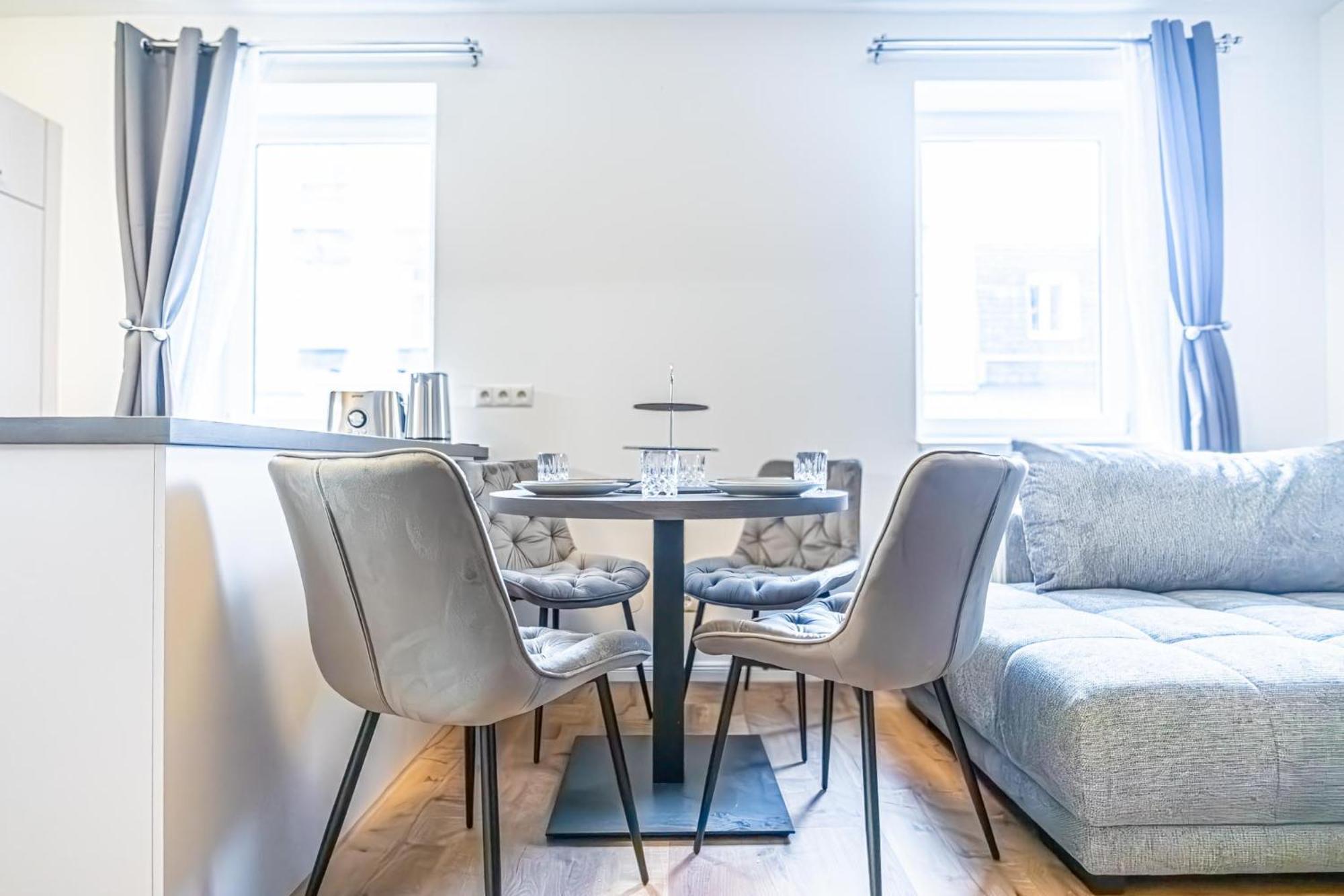Charming 1Br And 1Lr Apt Modern Design Donaustadt Βιέννη Εξωτερικό φωτογραφία