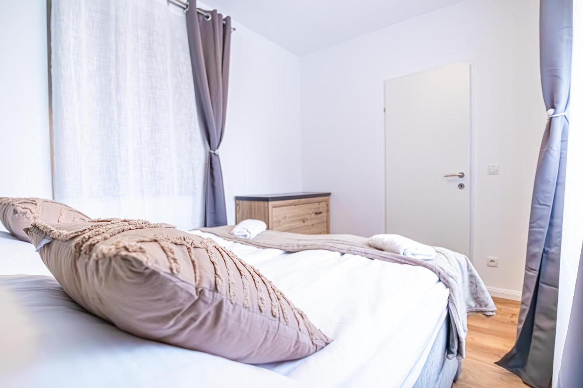 Charming 1Br And 1Lr Apt Modern Design Donaustadt Βιέννη Εξωτερικό φωτογραφία