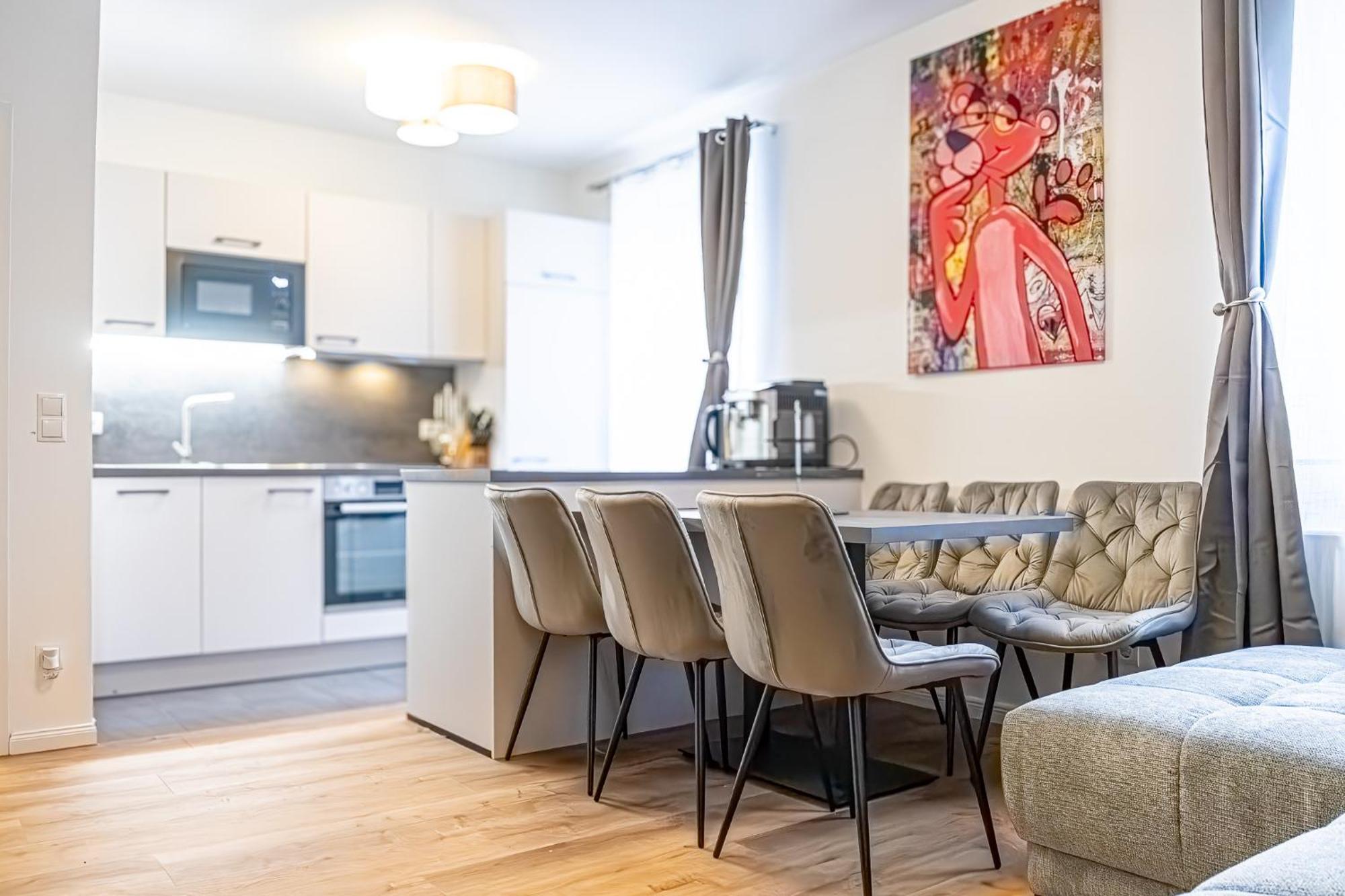 Charming 1Br And 1Lr Apt Modern Design Donaustadt Βιέννη Εξωτερικό φωτογραφία