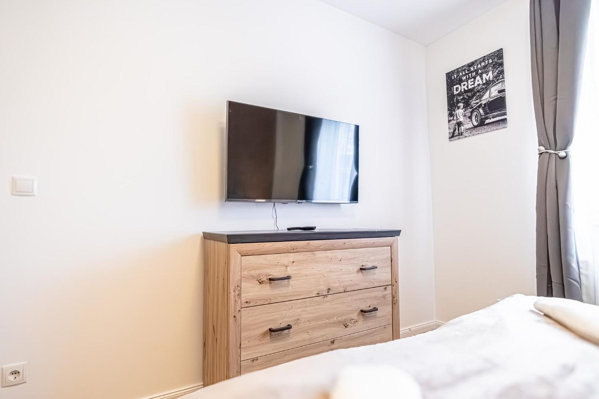 Charming 1Br And 1Lr Apt Modern Design Donaustadt Βιέννη Εξωτερικό φωτογραφία