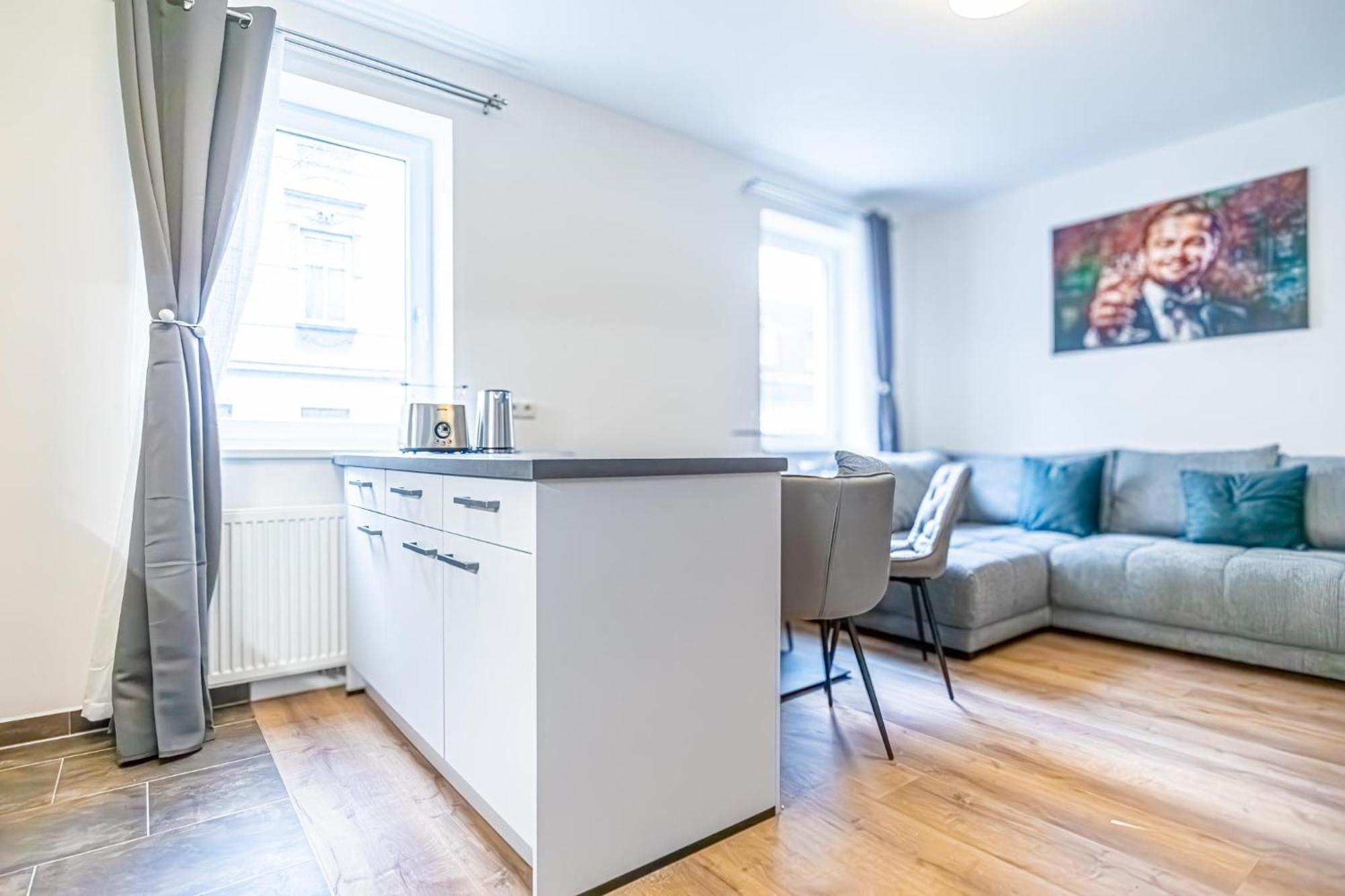 Charming 1Br And 1Lr Apt Modern Design Donaustadt Βιέννη Εξωτερικό φωτογραφία