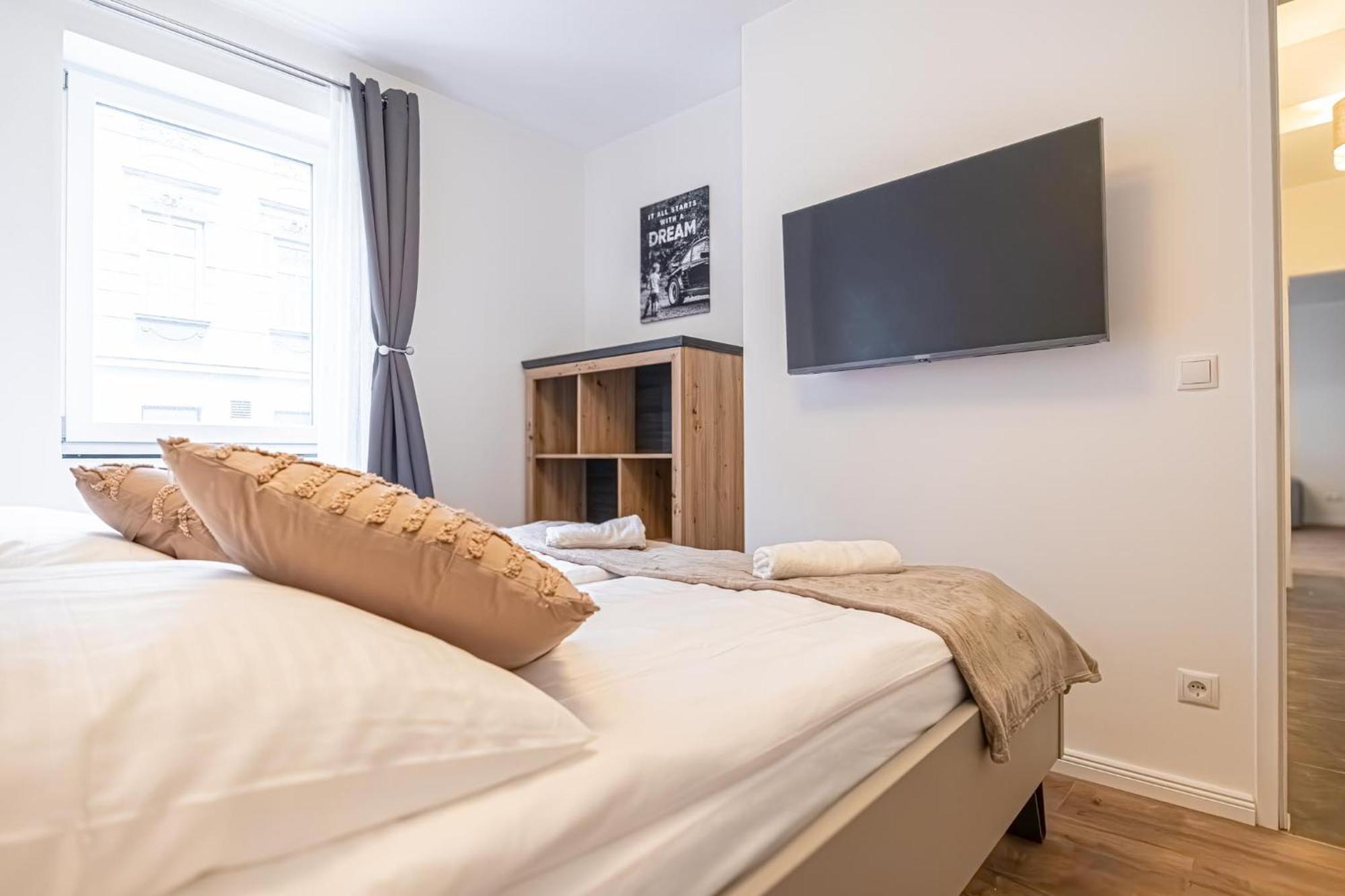 Charming 1Br And 1Lr Apt Modern Design Donaustadt Βιέννη Εξωτερικό φωτογραφία