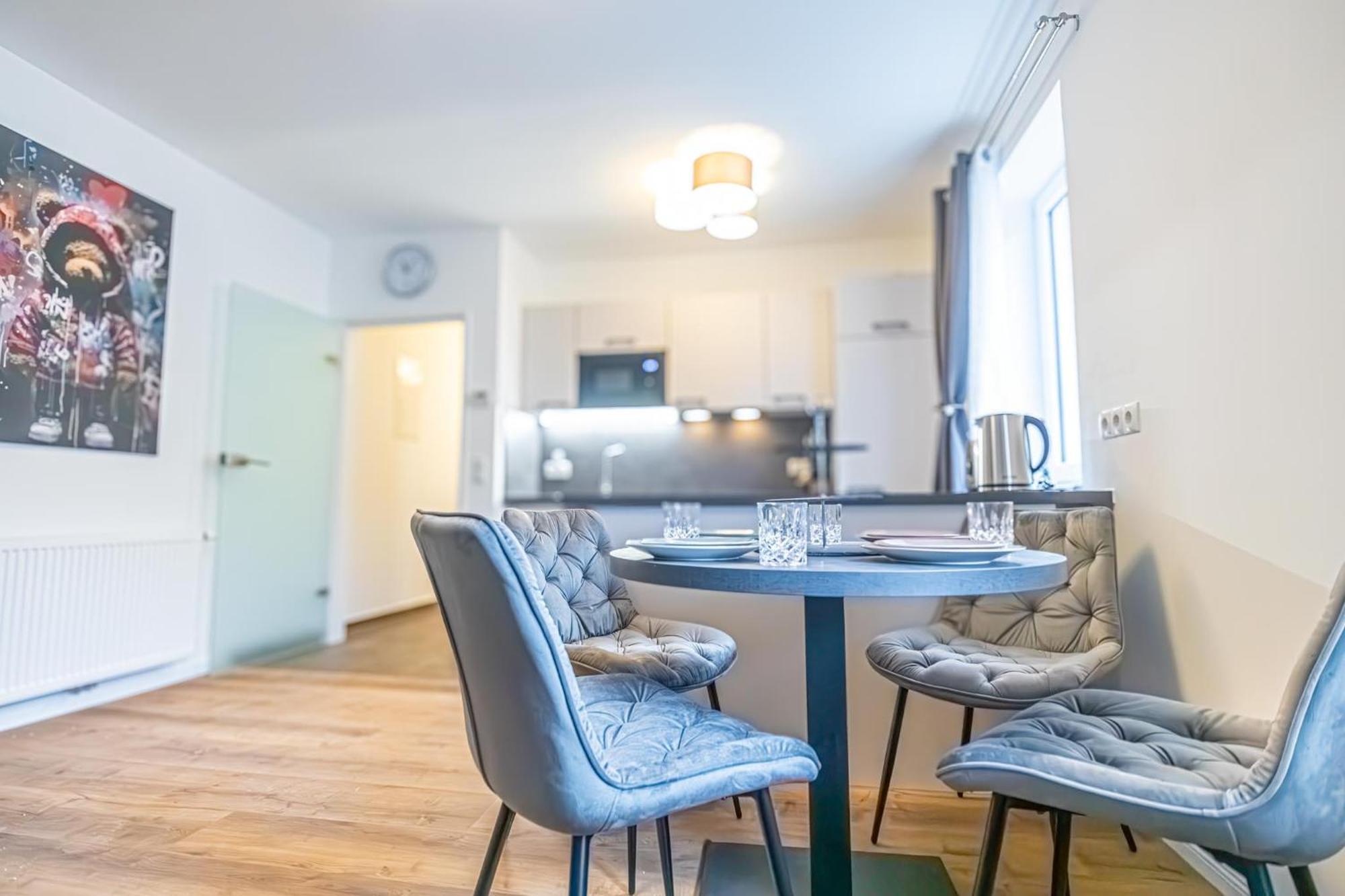 Charming 1Br And 1Lr Apt Modern Design Donaustadt Βιέννη Εξωτερικό φωτογραφία