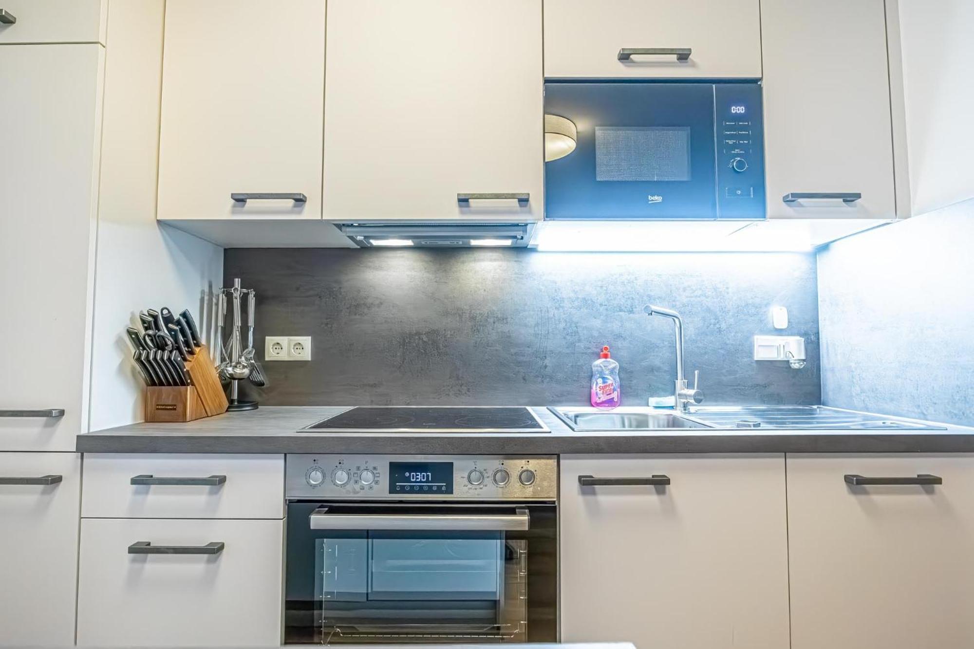 Charming 1Br And 1Lr Apt Modern Design Donaustadt Βιέννη Εξωτερικό φωτογραφία
